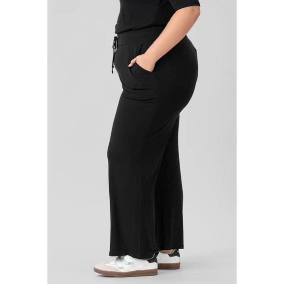 NEW CAPSULE 121 humility pant - plus size in black - Picture 5 of 6